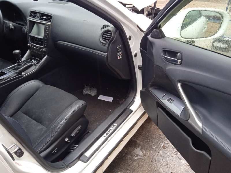 lexus is200 (ds2/is2) del año 2011