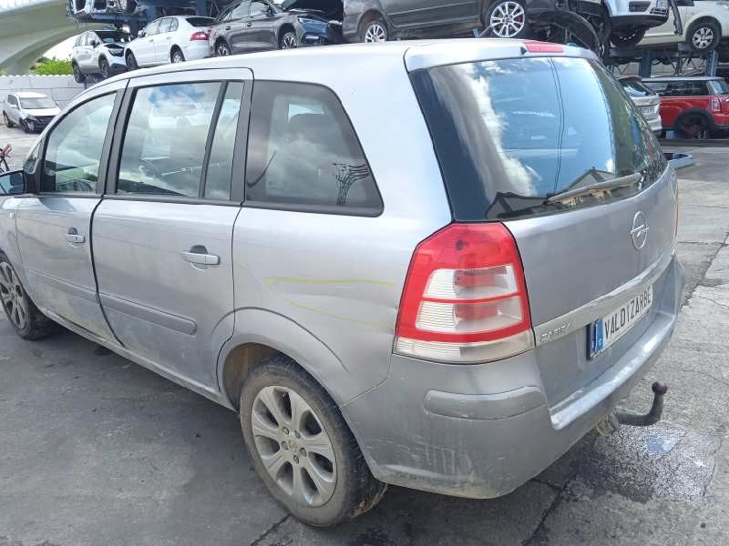 opel zafira b del año 2009