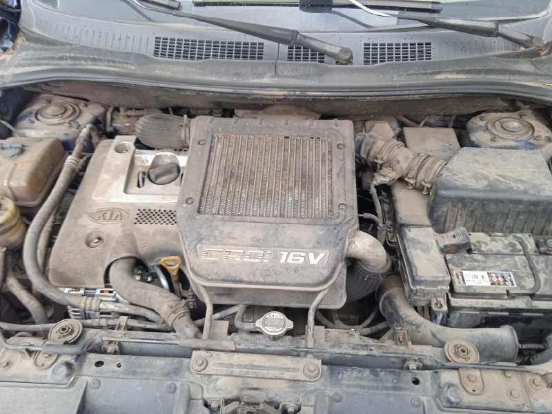 kia carens del año 2004