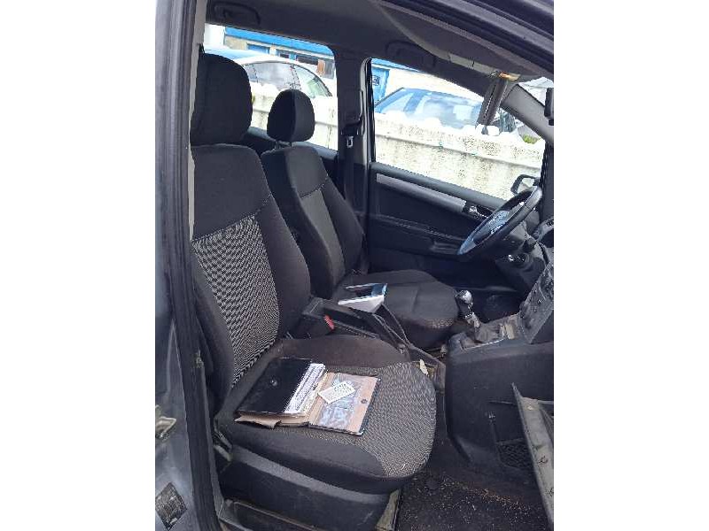 opel zafira b del año 2009