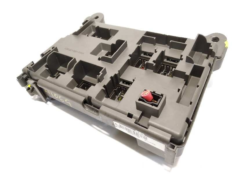Recambio de caja reles / fusibles para bmw x6 (e71) 3.0d referencia OEM IAM 6931687 61146931687 518954021A