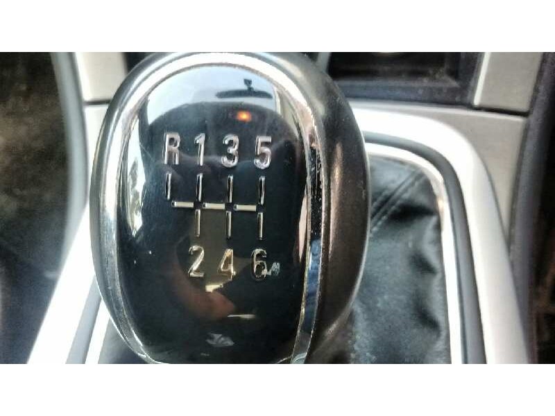 opel insignia berlina del año 2010