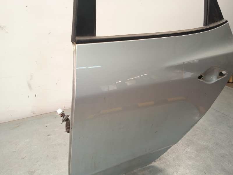 Recambio de puerta trasera izquierda para hyundai ix35 1.7 crdi cat referencia OEM IAM 770032Y000  