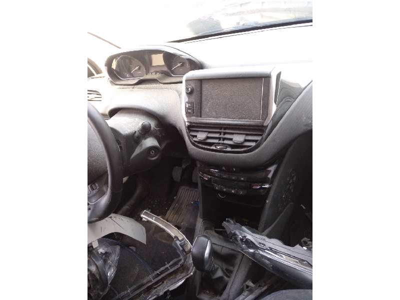 peugeot 208 del año 2019