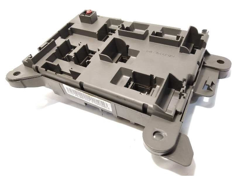 Recambio de caja reles / fusibles para bmw x6 (e71) 3.0d referencia OEM IAM 6931687 61146931687 518954021A