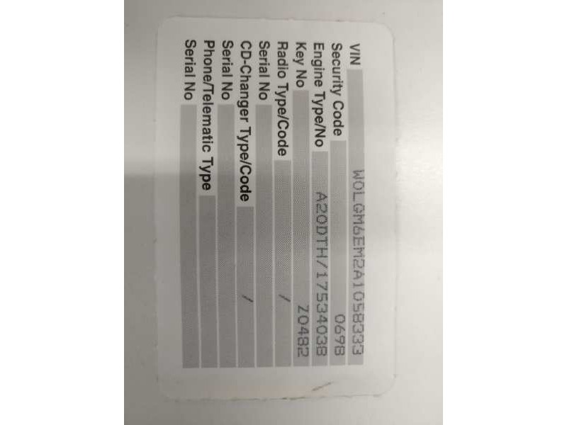 opel insignia berlina del año 2010