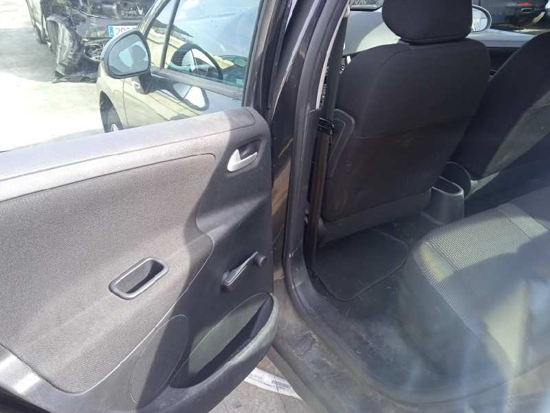 peugeot 207 del año 2011