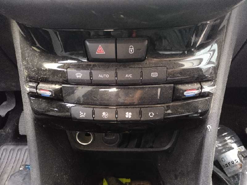 peugeot 208 del año 2019