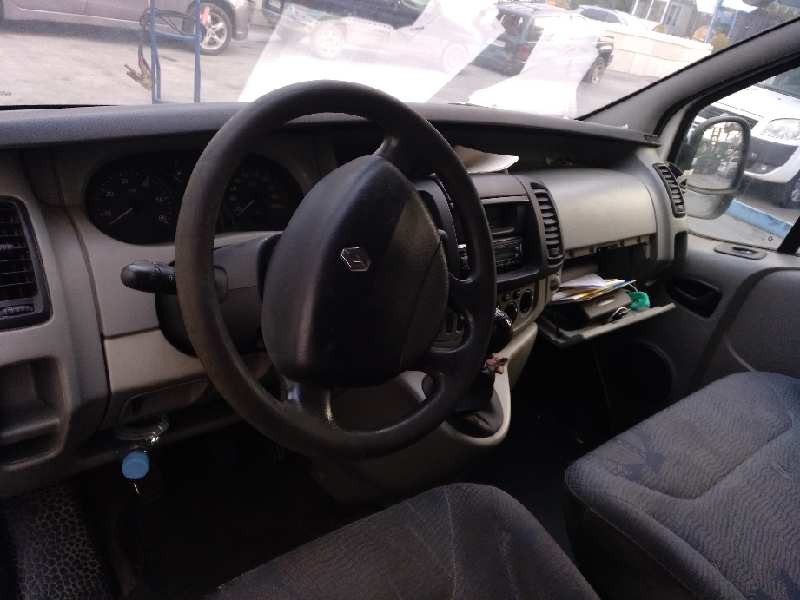 renault trafic combi (ab 4.01) del año 2003