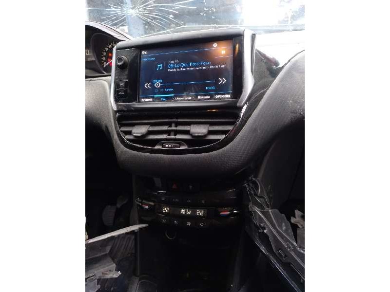 peugeot 208 del año 2019