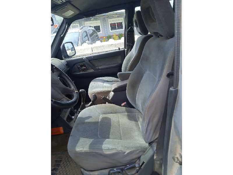 mitsubishi montero (v20/v40) del año 2000