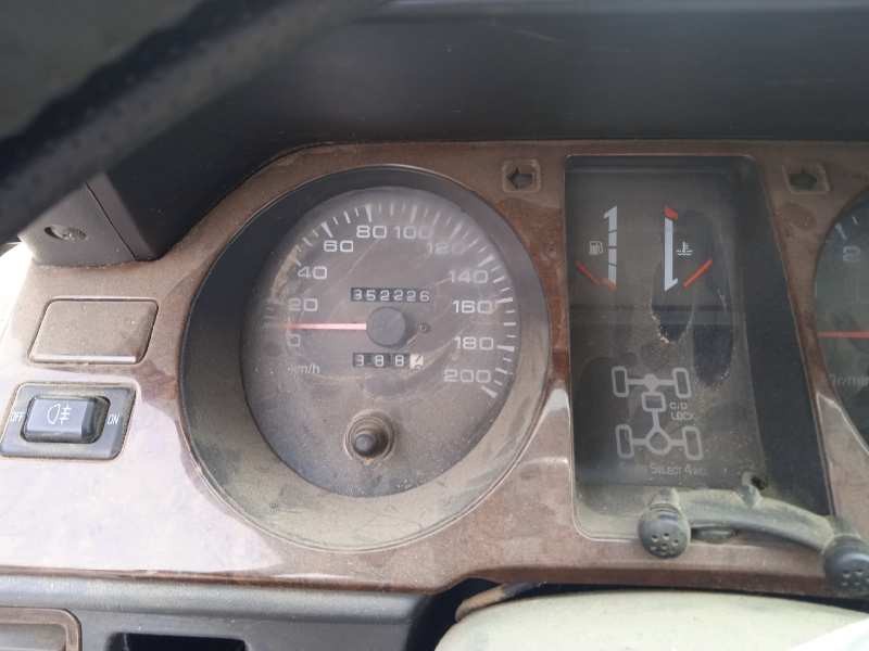 mitsubishi montero (v20/v40) del año 2000