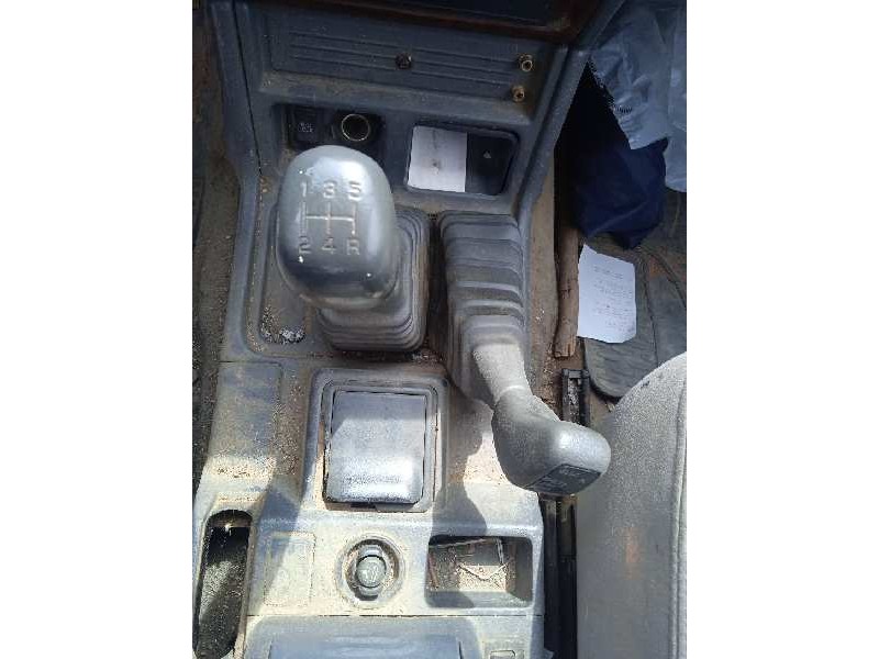 mitsubishi montero (v20/v40) del año 2000