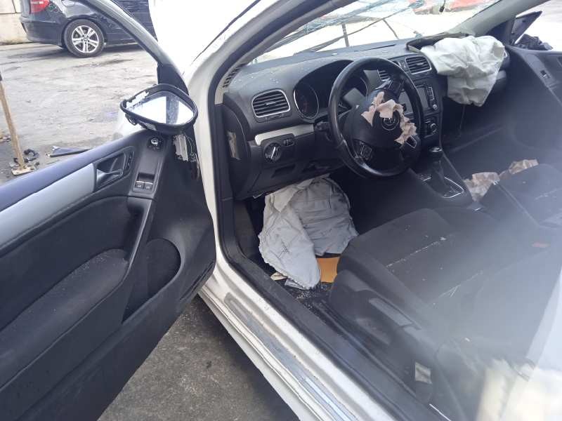 volkswagen golf vi (5k1) del año 2010