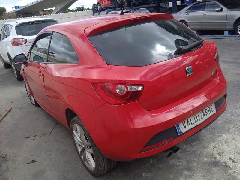 seat ibiza (6j5) del año 2010