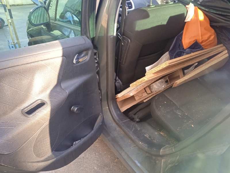 peugeot 207 sw del año 2007