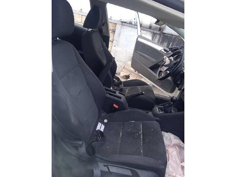 volkswagen golf vi (5k1) del año 2010