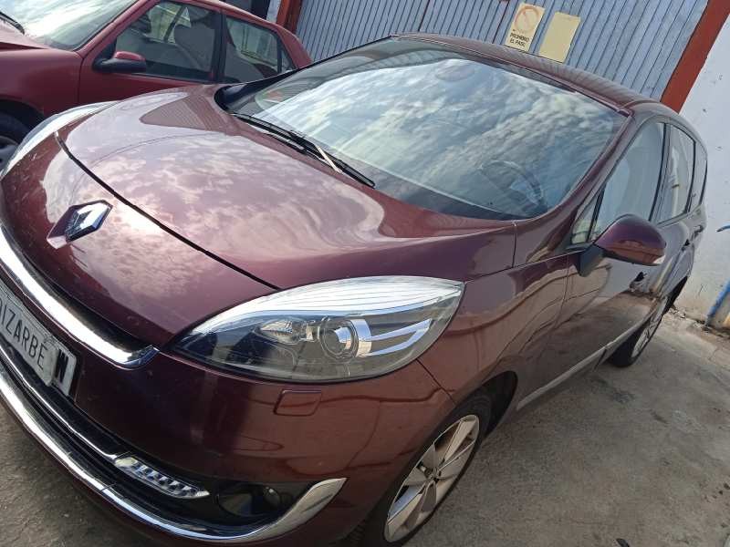 renault scenic iii del año 2012
