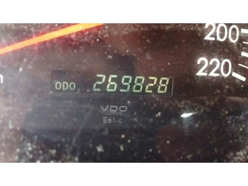 toyota corolla (e12) del año 2003