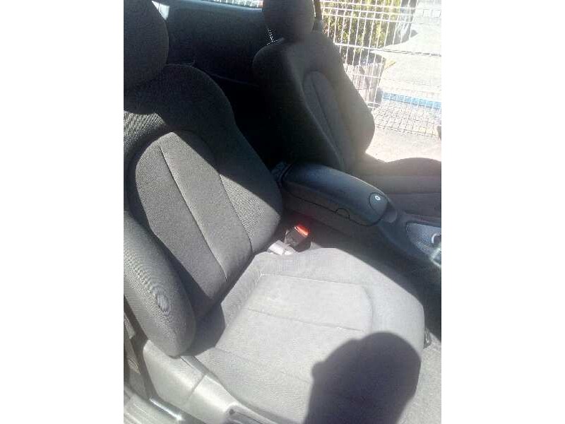 mercedes-benz clase clk (w209) coupe del año 2004