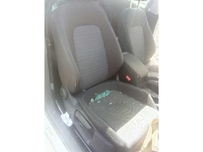 volkswagen scirocco (137) del año 2010