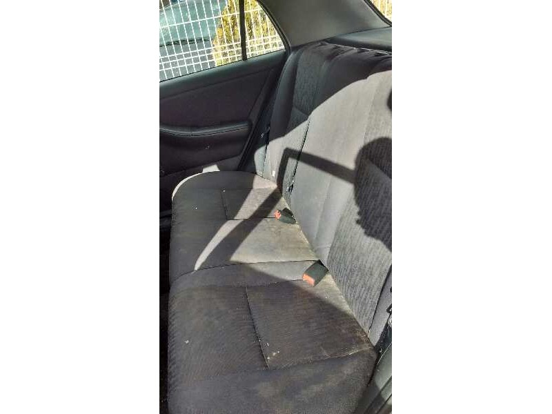 toyota corolla (e12) del año 2003