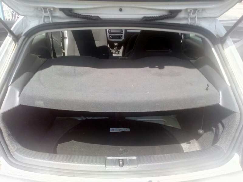 volkswagen scirocco (137) del año 2010