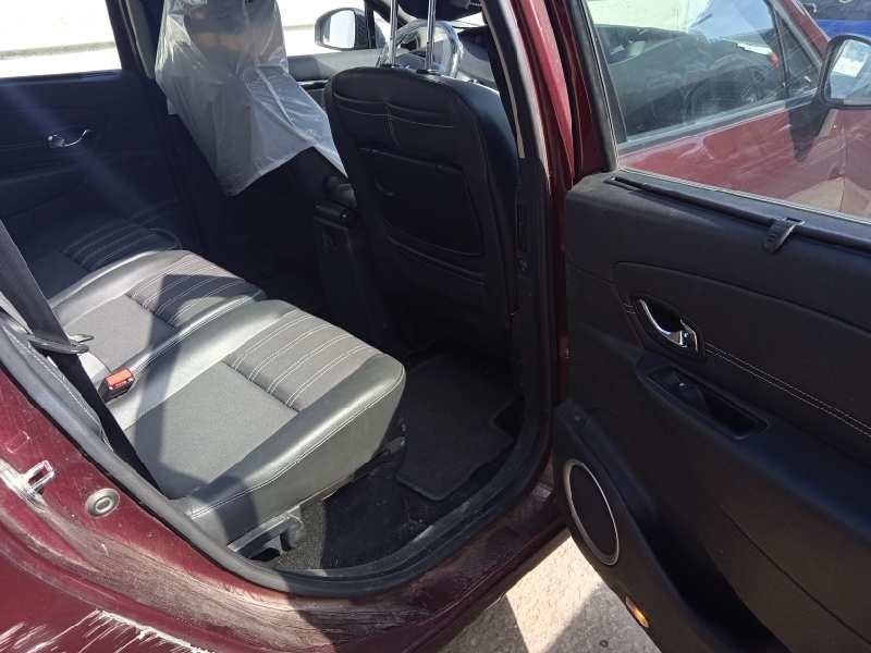 renault scenic iii del año 2012