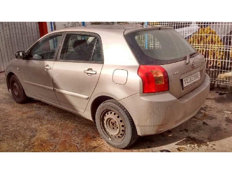 toyota corolla (e12) del año 2003