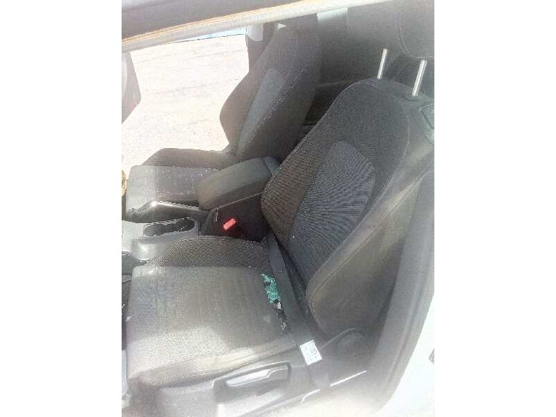 volkswagen scirocco (137) del año 2010