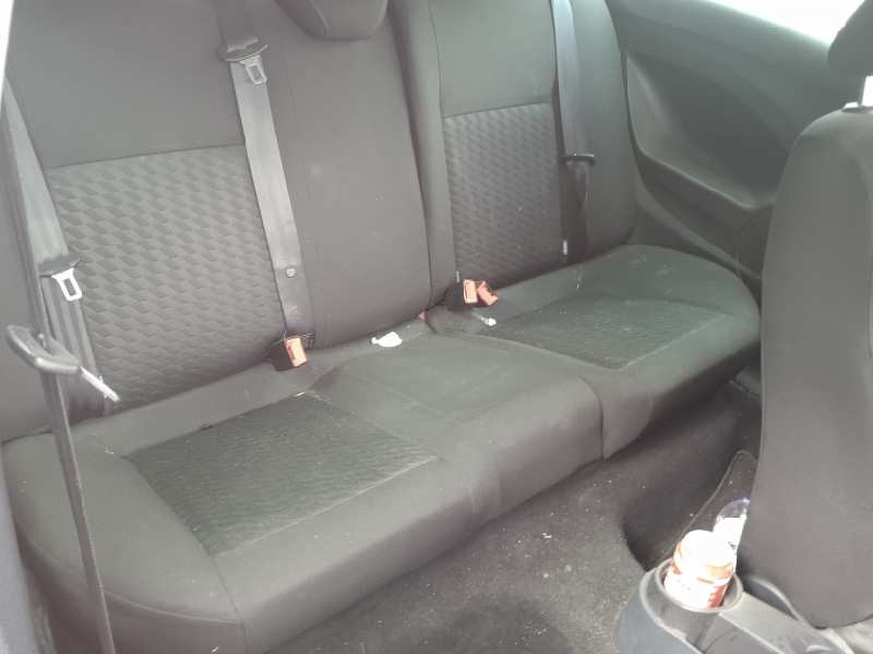 seat ibiza (6j5) del año 2010