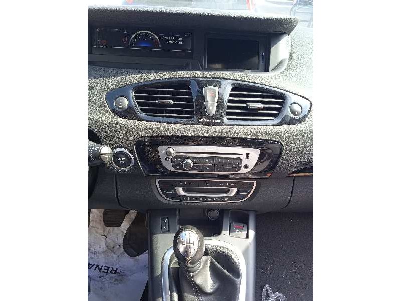 renault scenic iii del año 2012