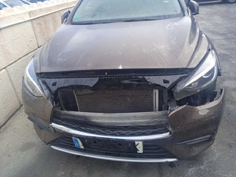 infiniti q30 del año 2016