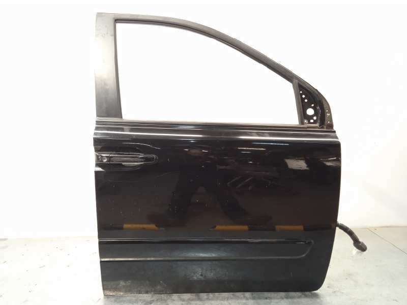 Recambio de puerta delantera derecha para kia carnival 2.9 crdi vgt ex referencia OEM IAM 760044D010  