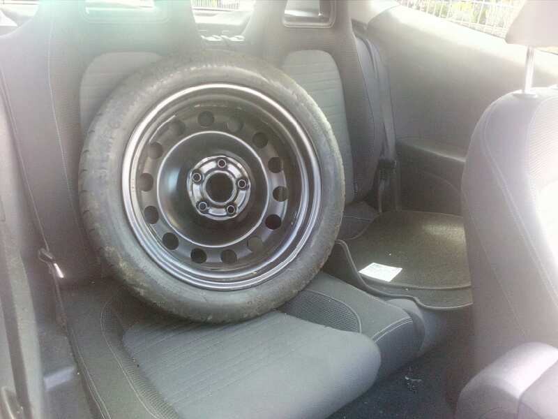 volkswagen scirocco (137) del año 2010