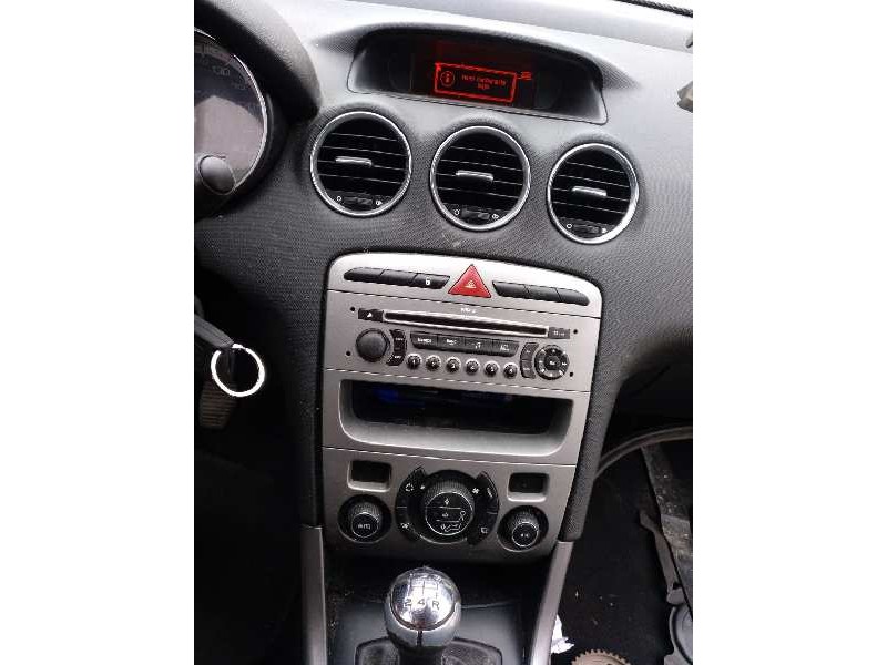 peugeot 308 del año 2008