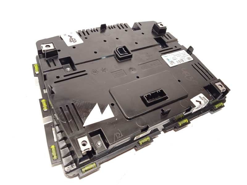 Recambio de pantalla multifuncion para renault kadjar zen referencia OEM IAM 280906783R  