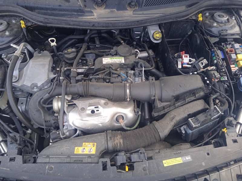 infiniti q30 del año 2016