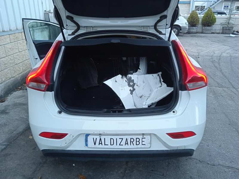 volvo v40 del año 2013