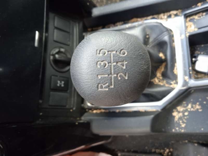 toyota land cruiser (j15) del año 2016