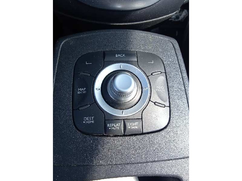 renault scenic iii del año 2012