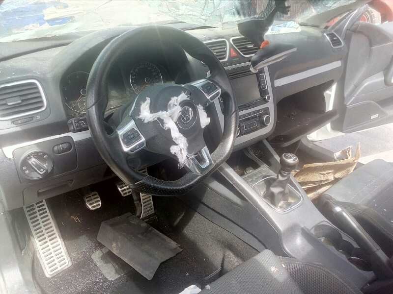 volkswagen scirocco (137) del año 2010