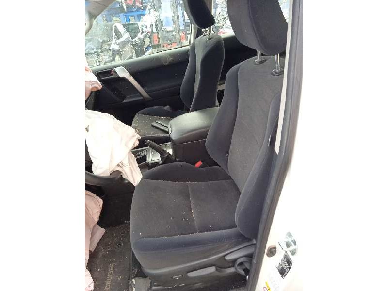 toyota land cruiser (j15) del año 2016