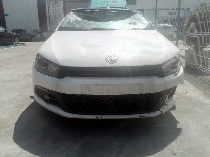 volkswagen scirocco (137) del año 2010