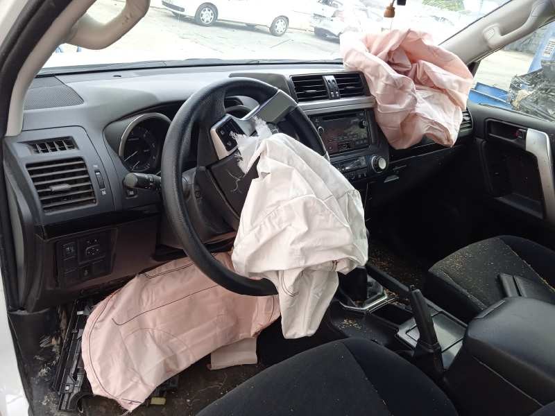 toyota land cruiser (j15) del año 2016