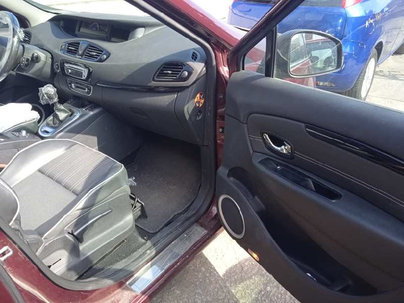 renault scenic iii del año 2012