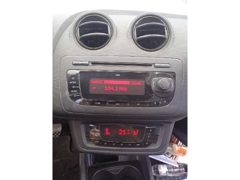 seat ibiza (6j5) del año 2010