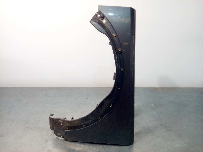 Recambio de aleta delantera izquierda para land rover discovery v6 td hse referencia OEM IAM ASB780030  