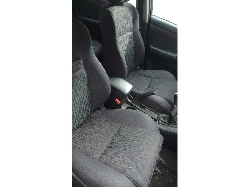 toyota corolla (e12) del año 2003