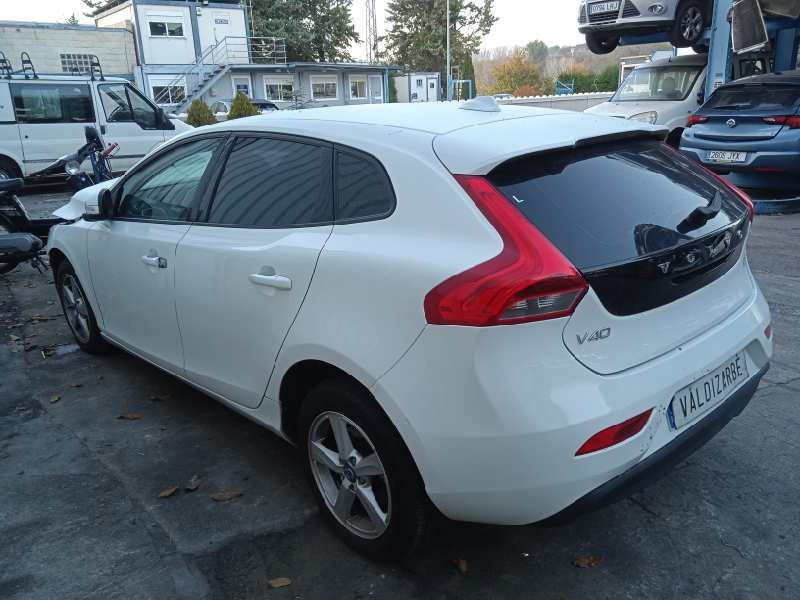 volvo v40 del año 2013